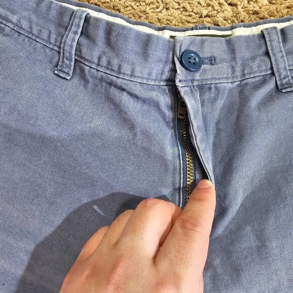 READ Eddie Bauer Shorts Mens Size 34 Blue Nylon Stretch Tech Outdoor Chinos - Picture 8 of 11